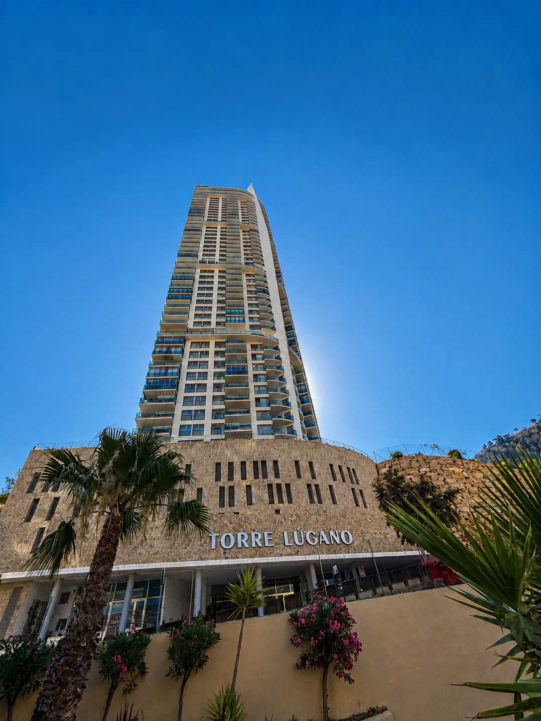 Torre Lugano — architektúra budovy